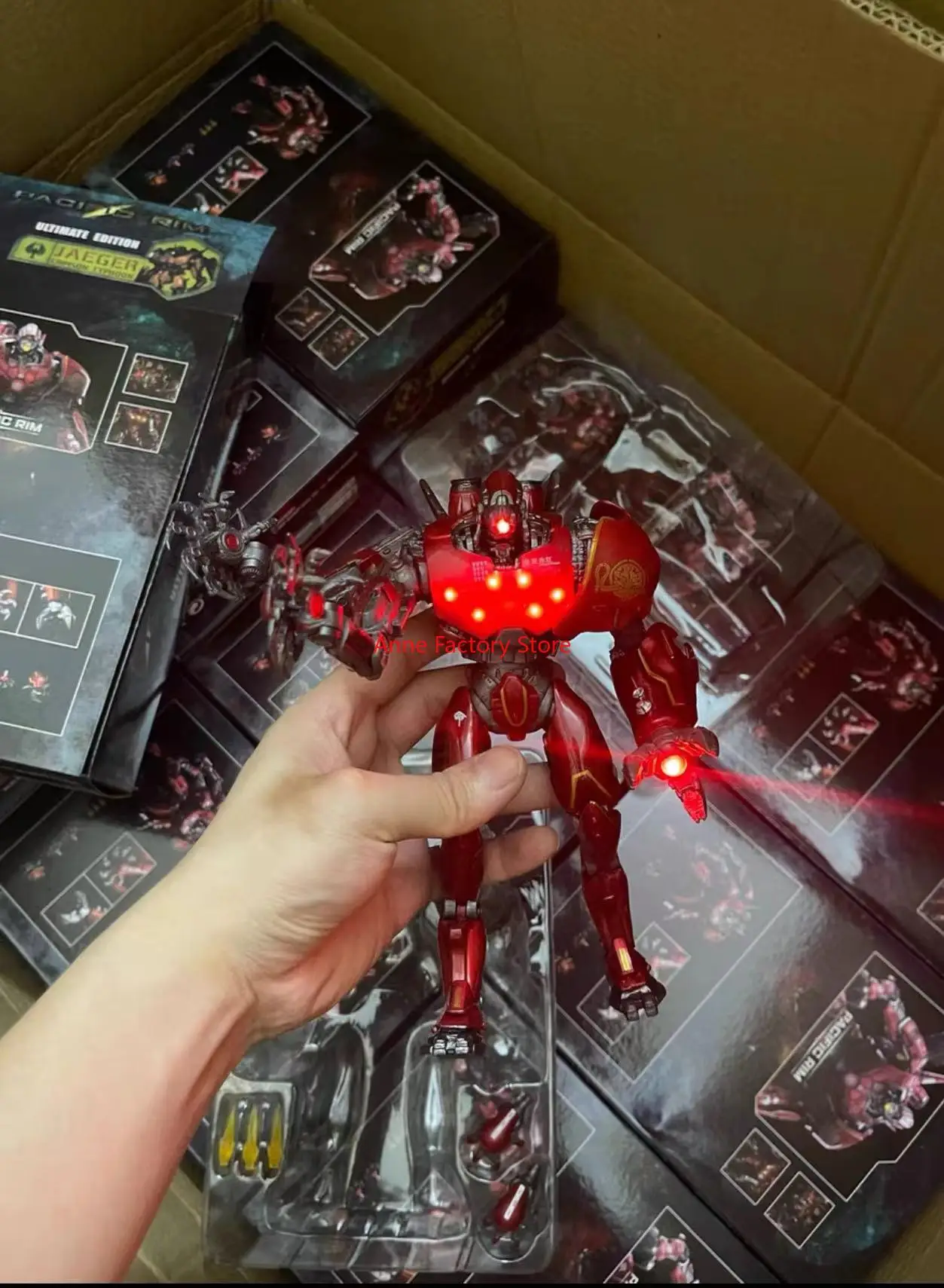 Spot NU Licht 20 CM Emit NECA  - Model Kit Pacific Rim recensie en prijs